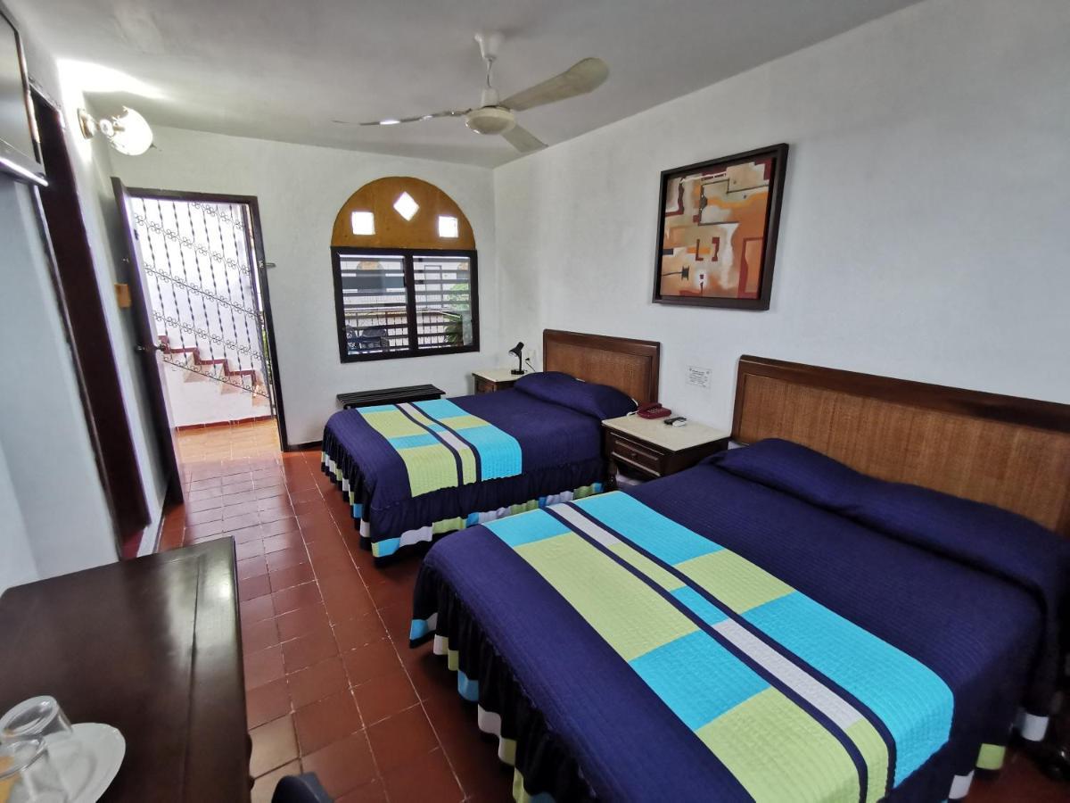Hotel Doralba Inn Merida Exterior photo