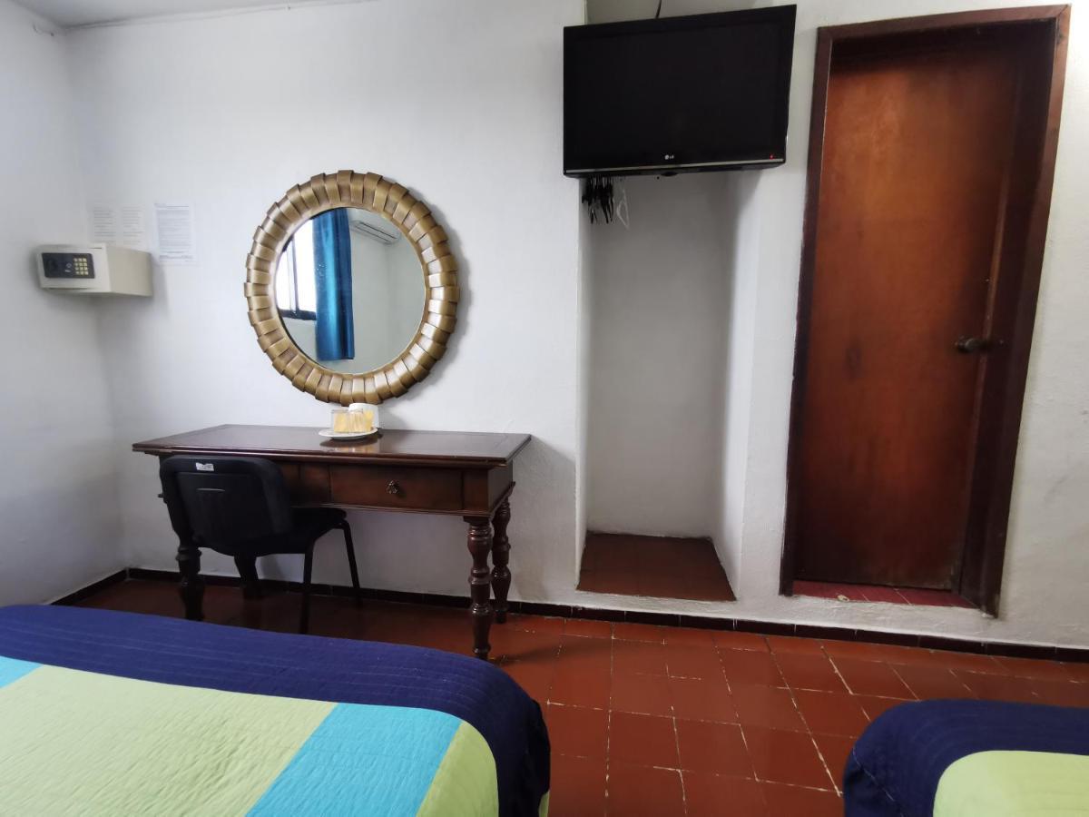 Hotel Doralba Inn Merida Exterior photo